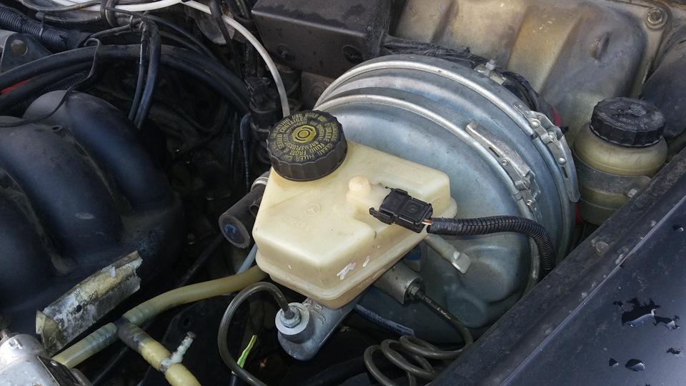 Замена вакуумного усилителя тормозов