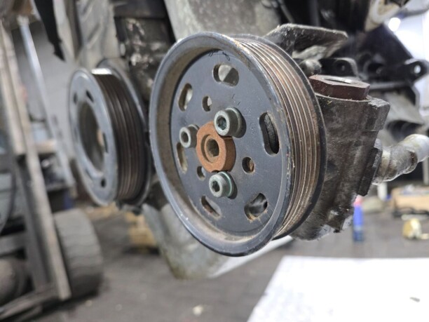 Замена насоса ГУР